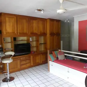 https://un-pied-a-terre-au-centre-de-papeete.frenchpolynesia-hotels.com